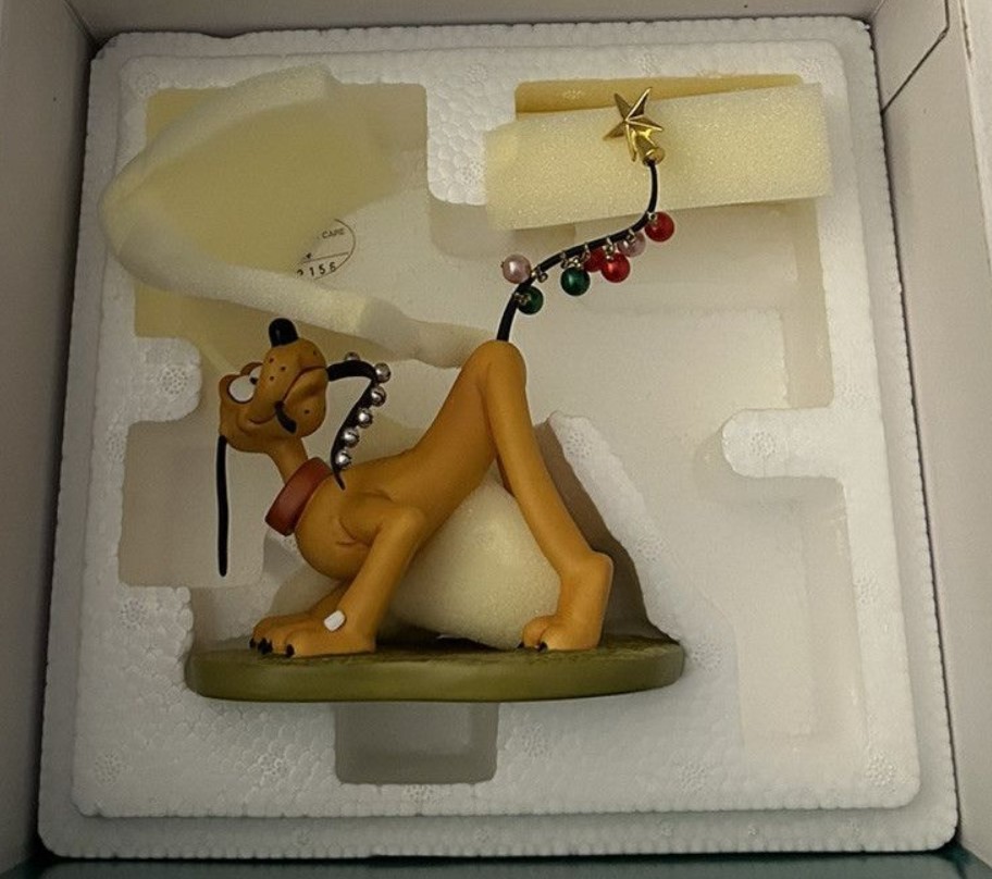 Pluto Helps Decorate