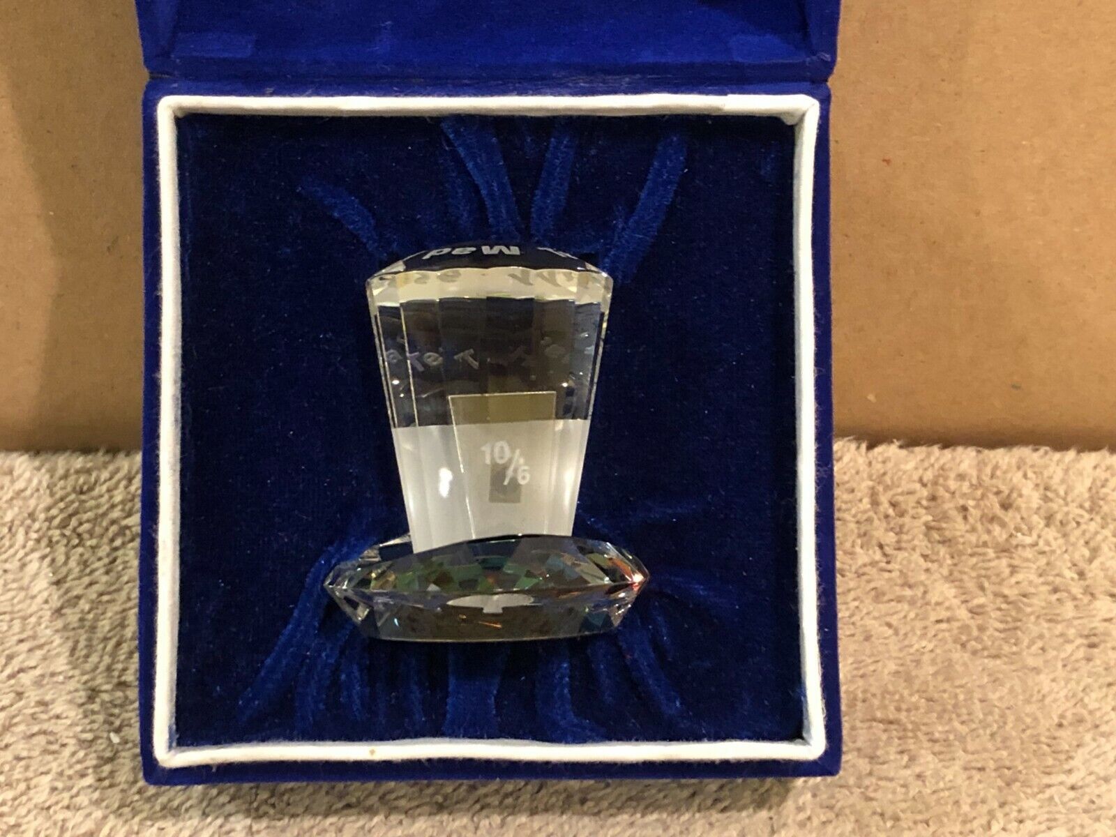 Mad Hatter's hat Crystal