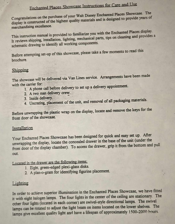 WDCC Display Case: Enchanted Places Rotating center