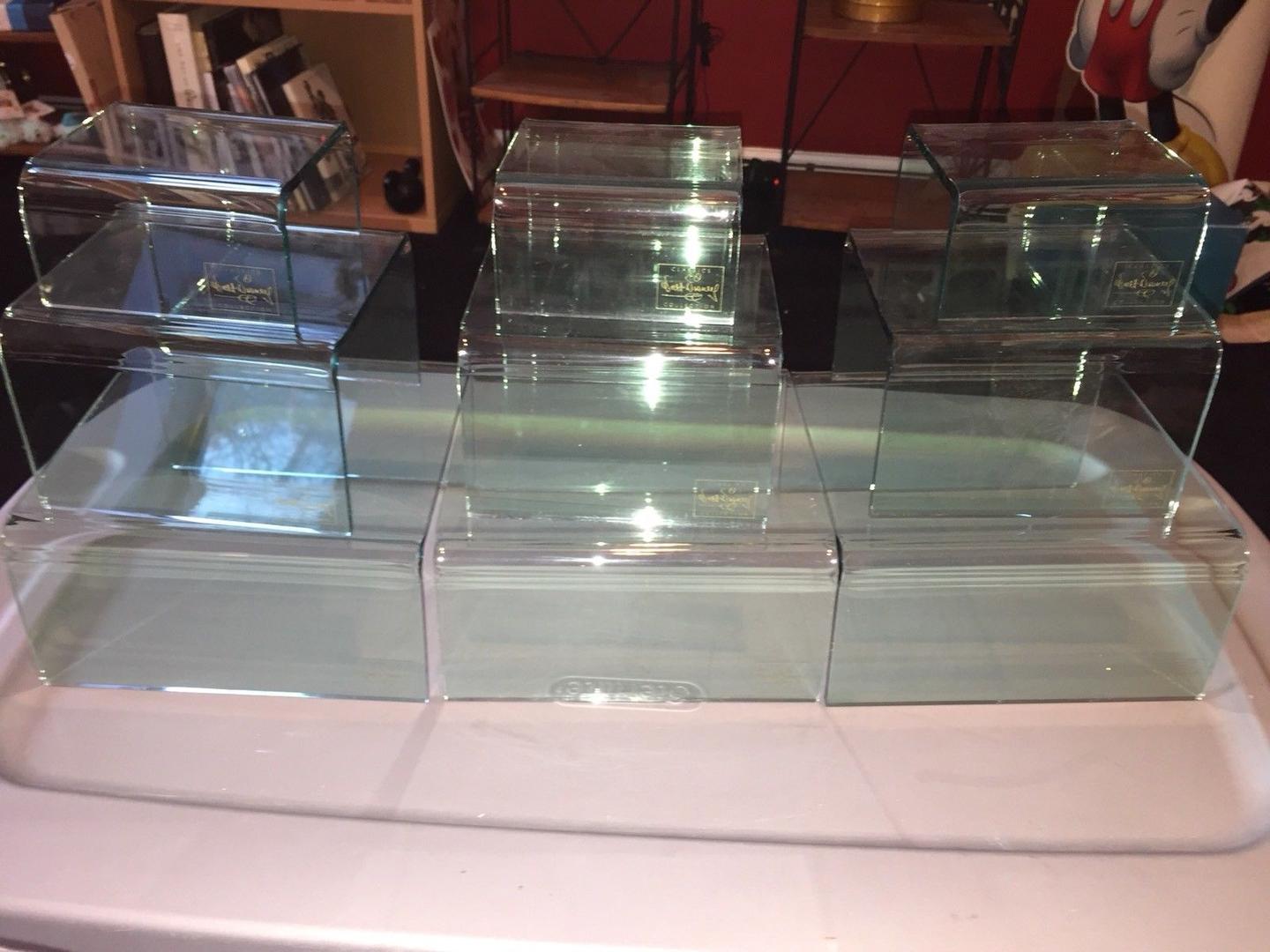 WDCC Display: Acrylic Riser