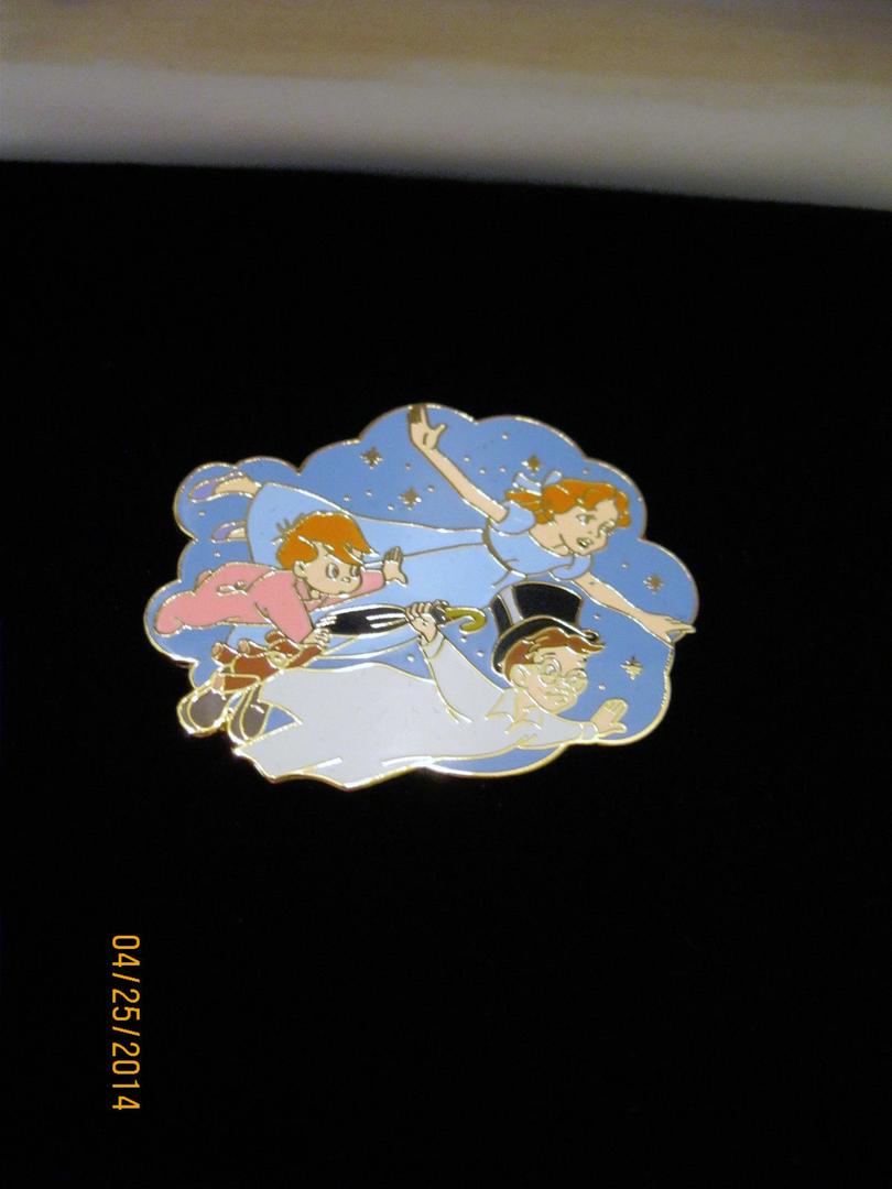 Peter Pan Pins set